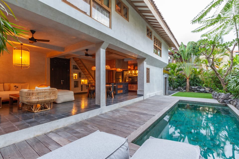 A Stunning Palm Jari 2 Canggu Villas