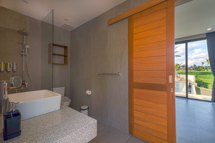 Bathroom Villa Rembulan