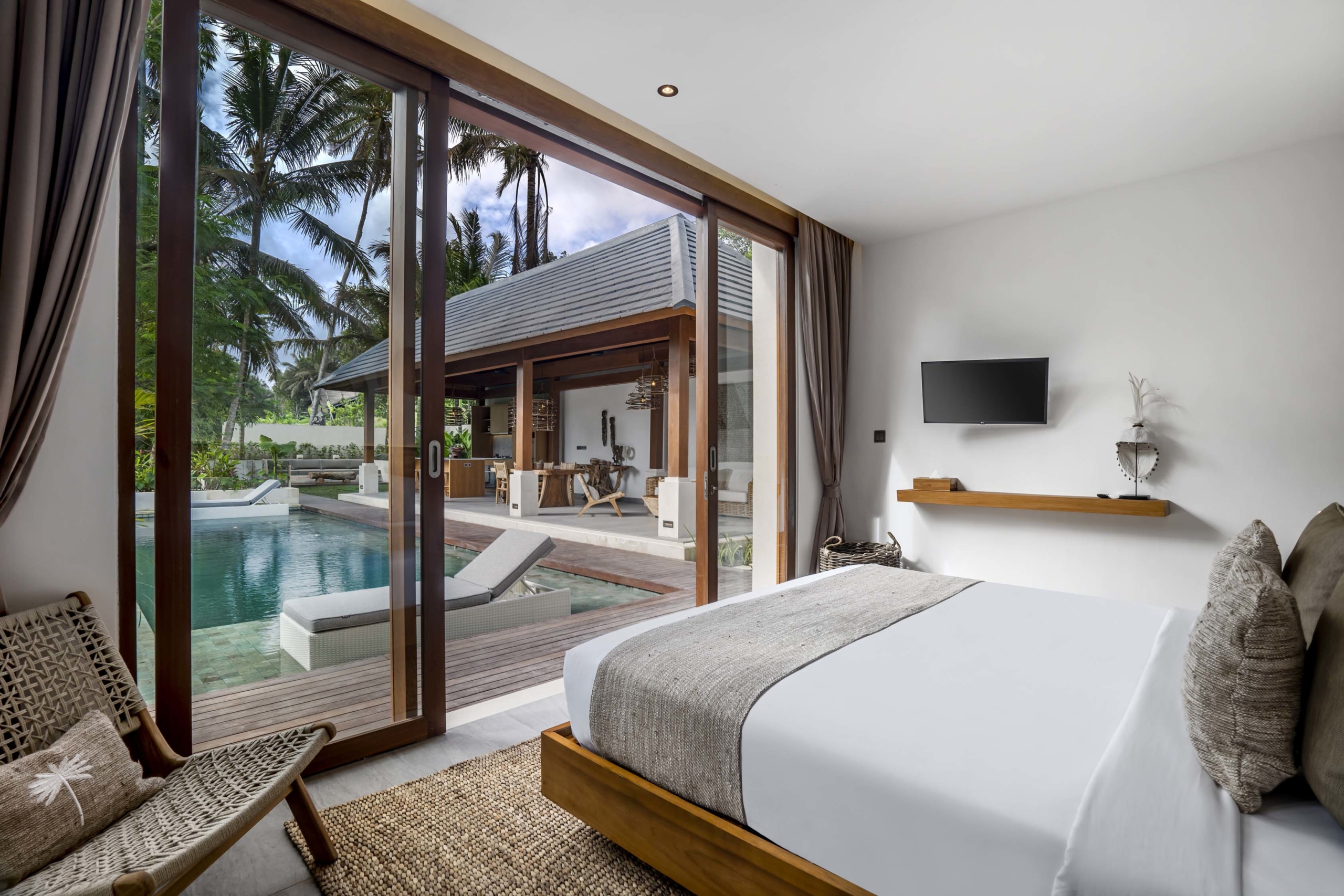 Bedroom Pool View Villa Delang Ubud Bali