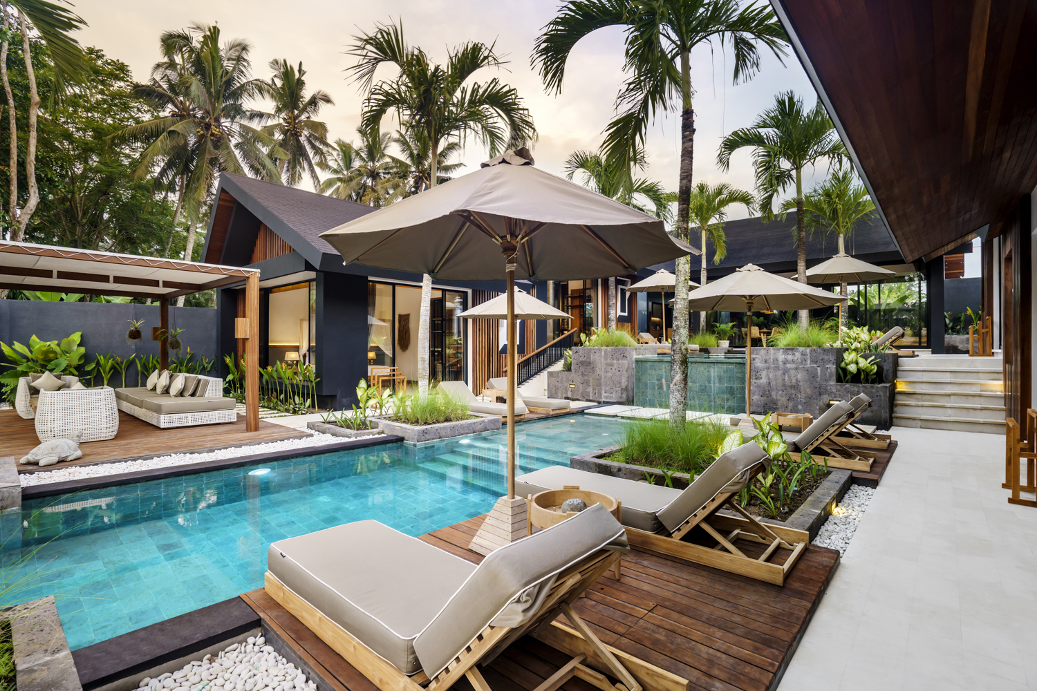 Pool and Sundeck Villa Shanti Sawah Pejeng Bali