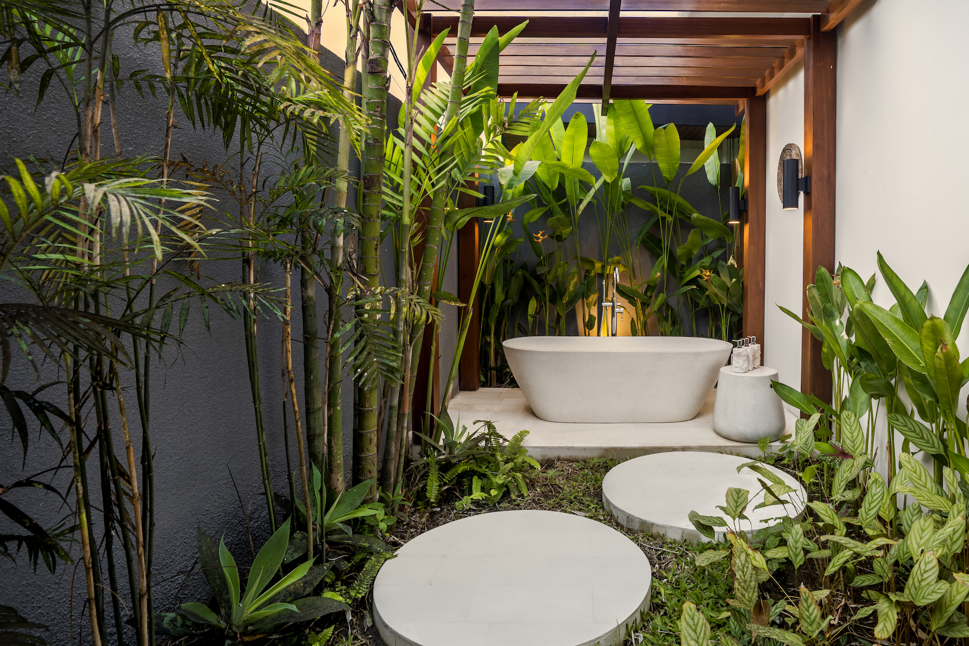 Outdoor Bathtub Cevennes Villa Ubud Bali