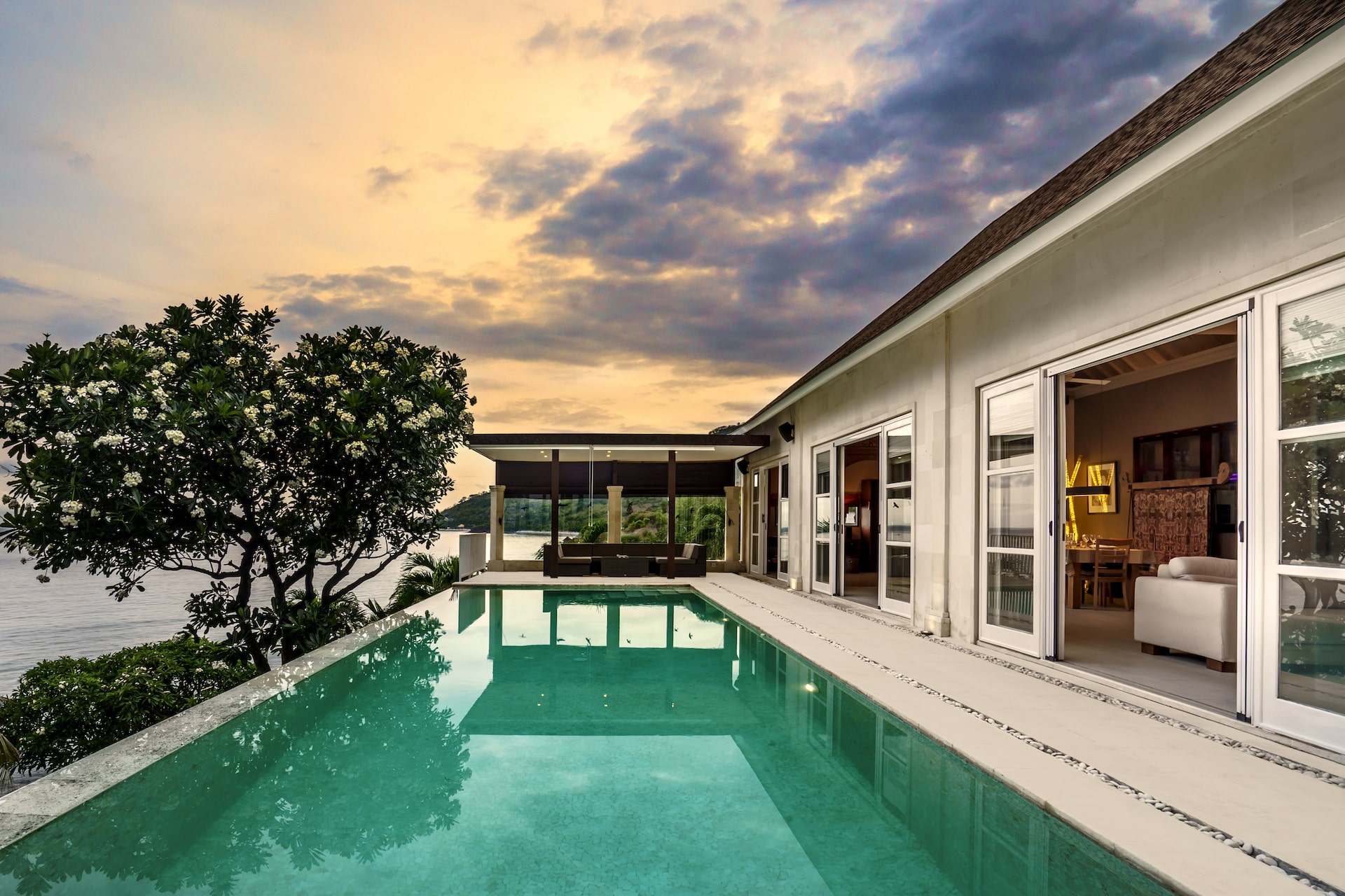 Pool View villa Eden Rock Amed Bali