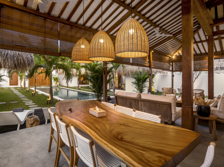 Cocotier Seminyak villa walking distance to Seminyak beach with its wooden dining table