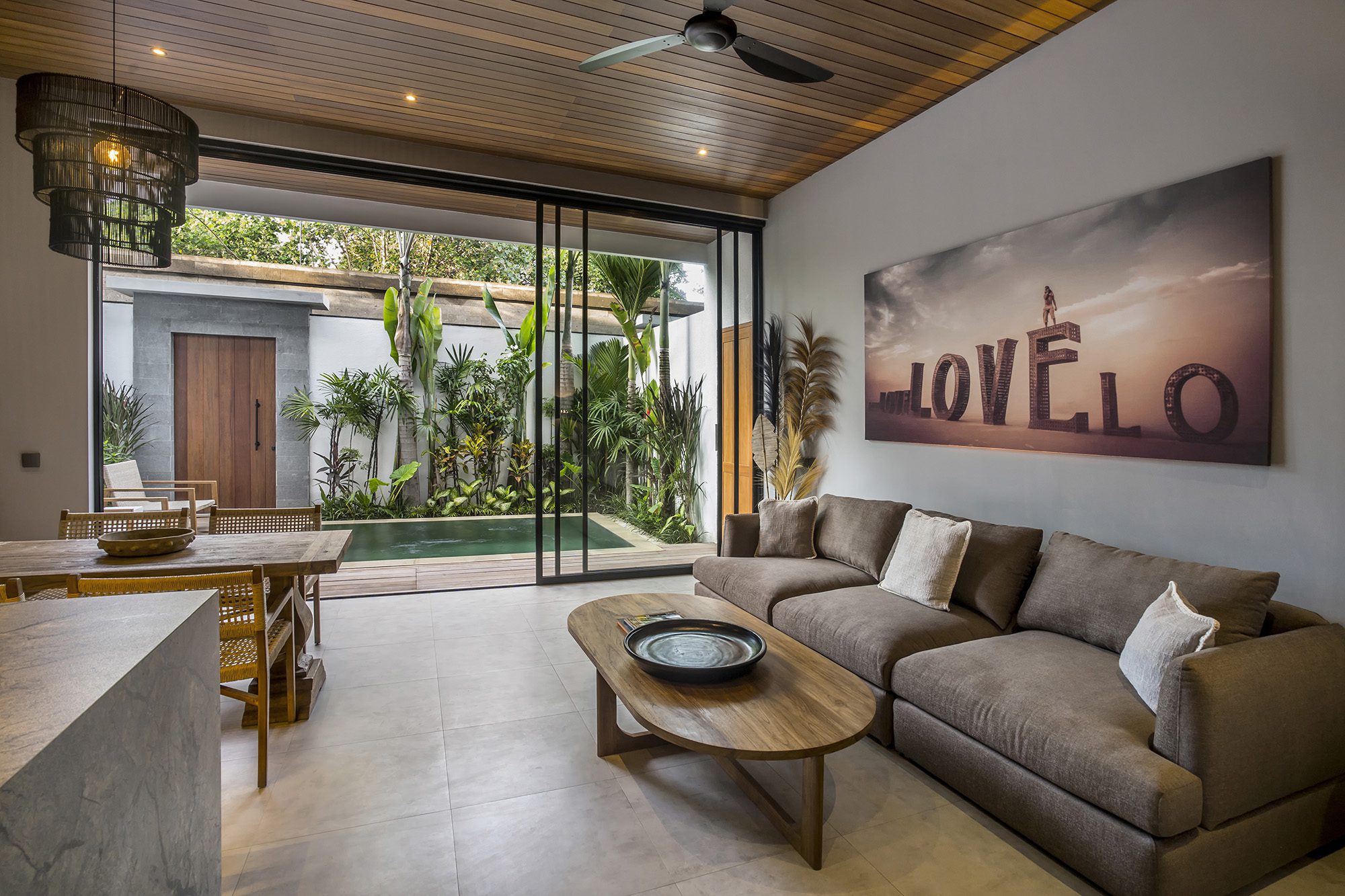 Pereh private villa in Pererenan livingroom