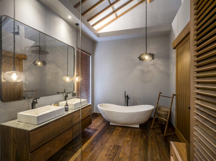 Pererenan villa Sessun bathroom