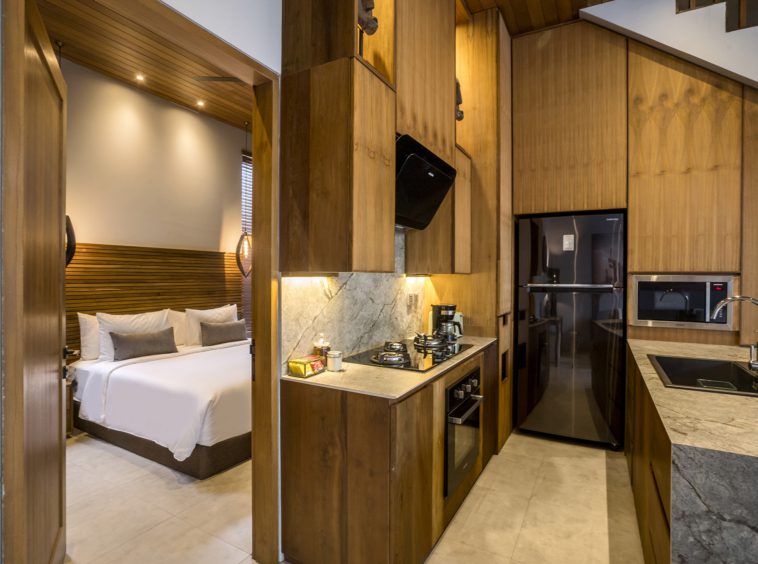 Private villa in Pererenan kitchen