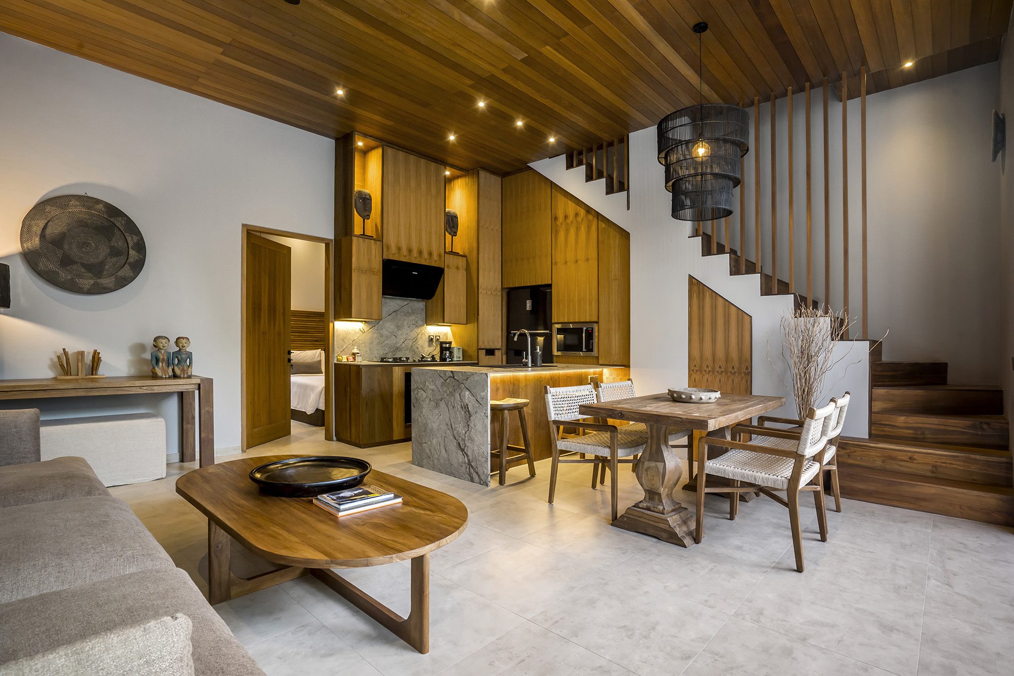Private villa in Pererenan livingroom kitchen