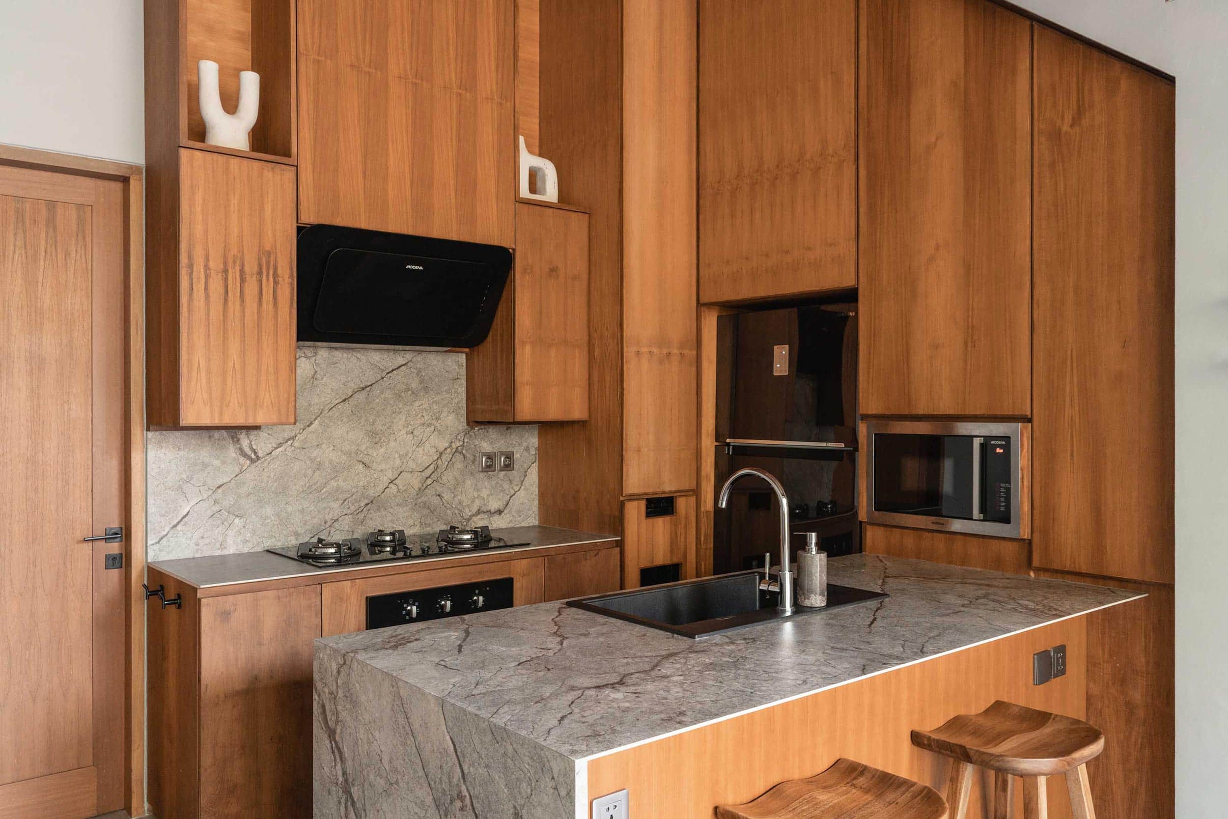 Luxury Villa Pererenan Umayam Sanctuary -Kitchen