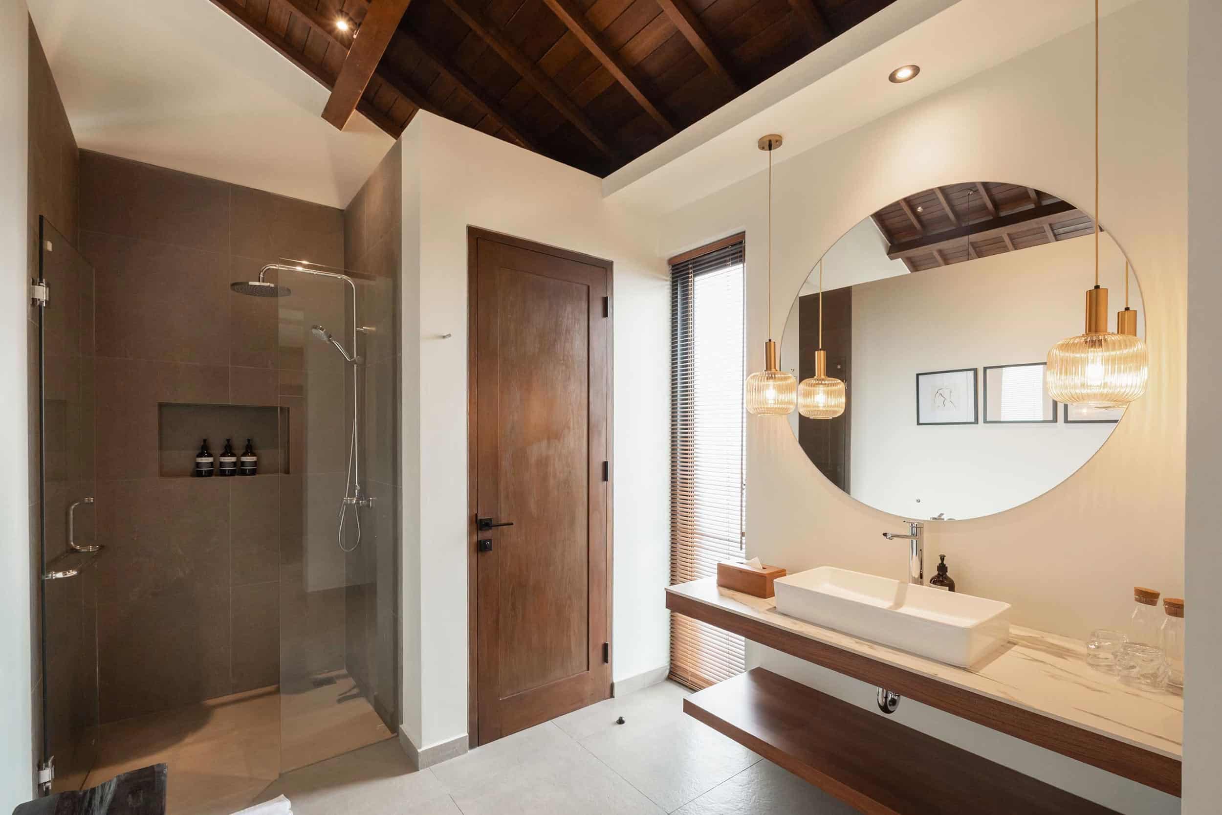 Canggu Rocca Bella Loft 4 - Bathroom 1