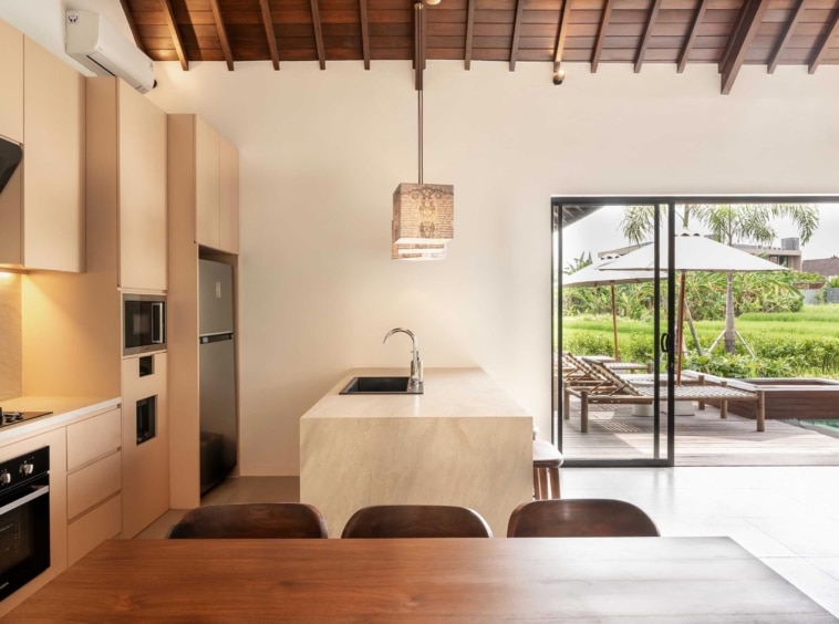 Canggu Villa Rocca Bella Villa 1 - Dining & Kitchen