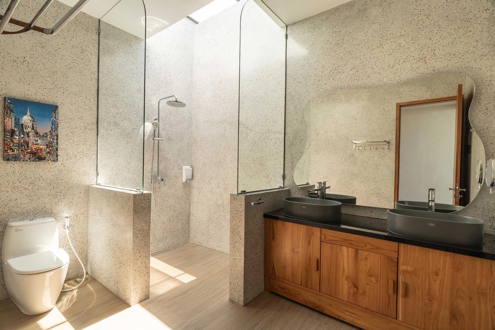 Umalas-Villa-Bens-Villa-2-Shower.j
