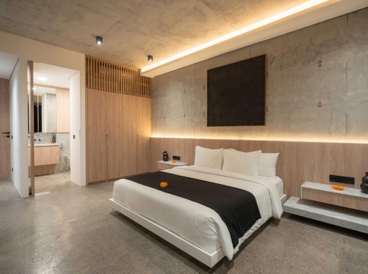 Berawa Villa Nakula 7 - Bedroom Night