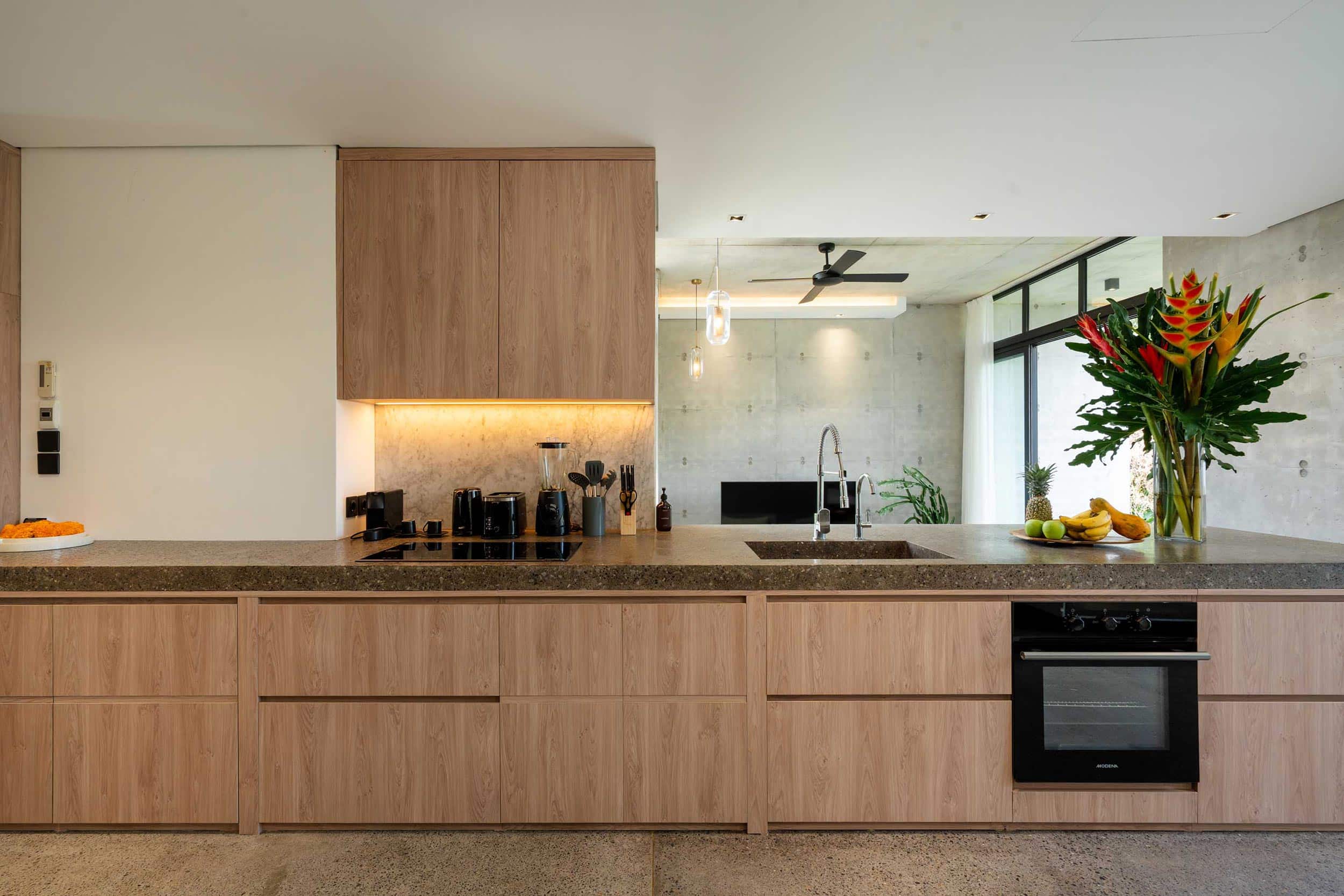 Berawa Villa Nakula 7 - Kitchen