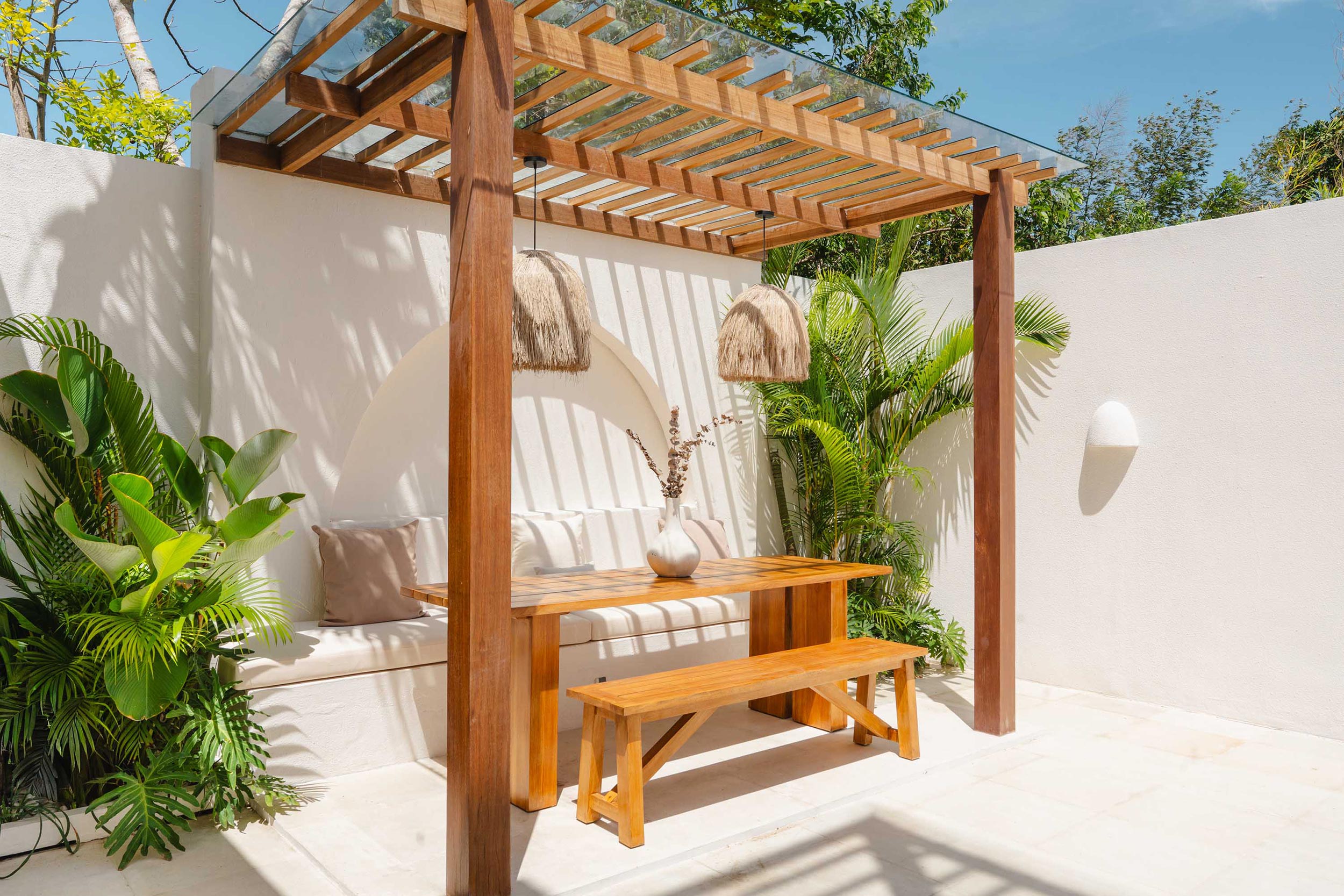 Bingin Villa Tomar El Sol - Outdoor Bench