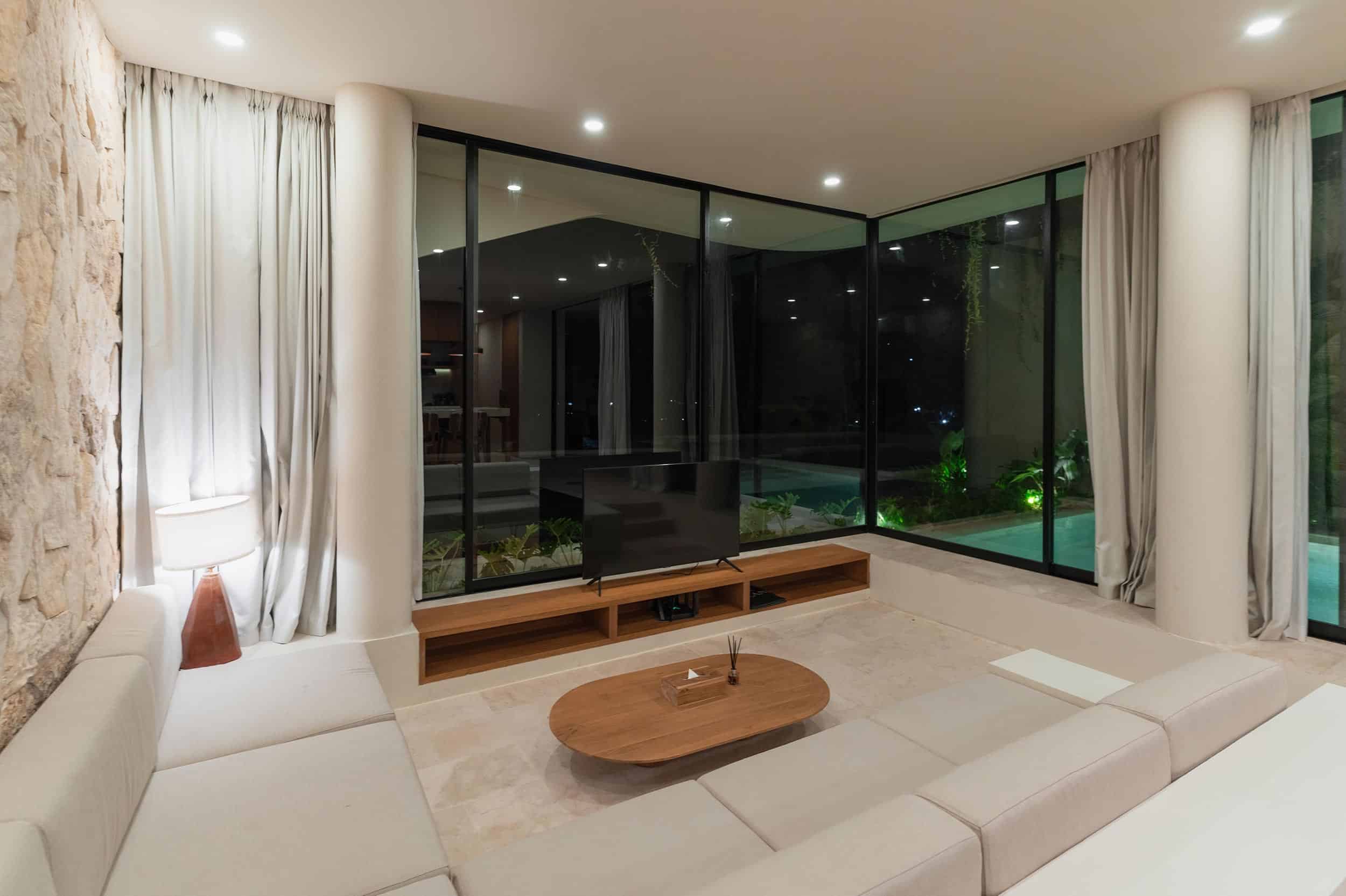 Bingin Villa Kalani Spirit - Living Room Night