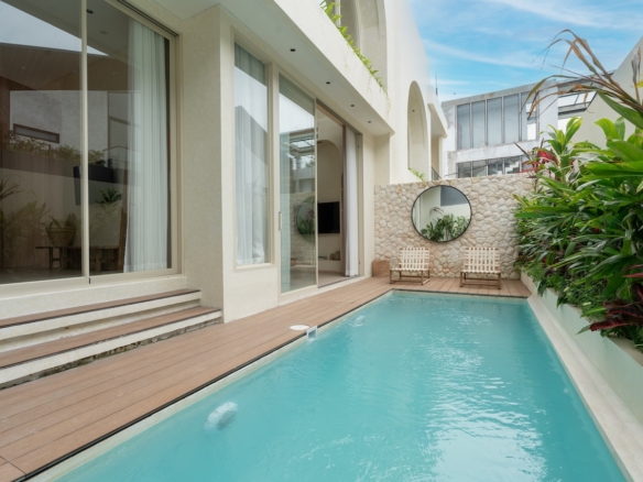 Pererenan Villa Fresko 1 & 2 - Pool Outside
