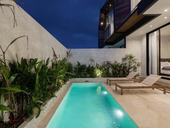 Pererenan Villa Fresko 3,4,5 - Pool Night