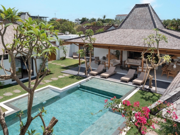 Seminyak Villa Nador - Hero Image