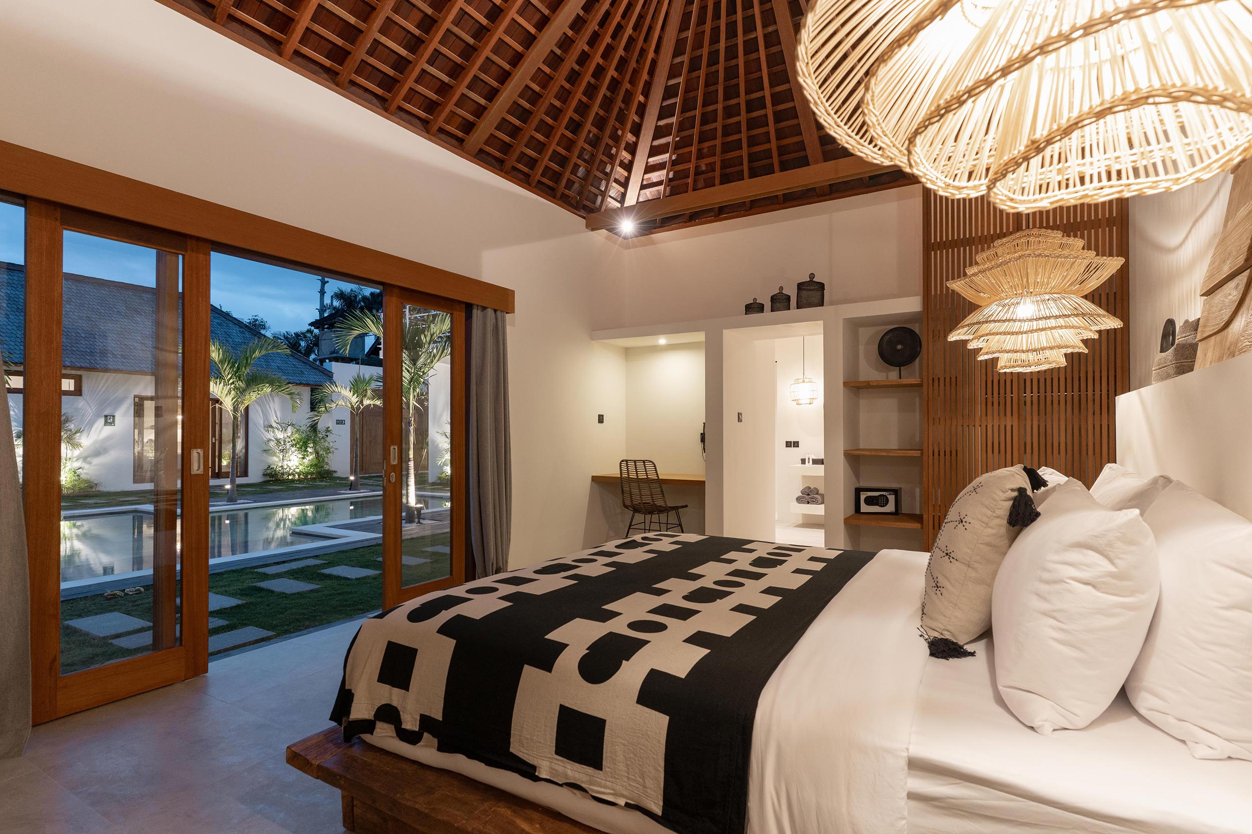 Seminyak Villa Sora - Bedroom 5